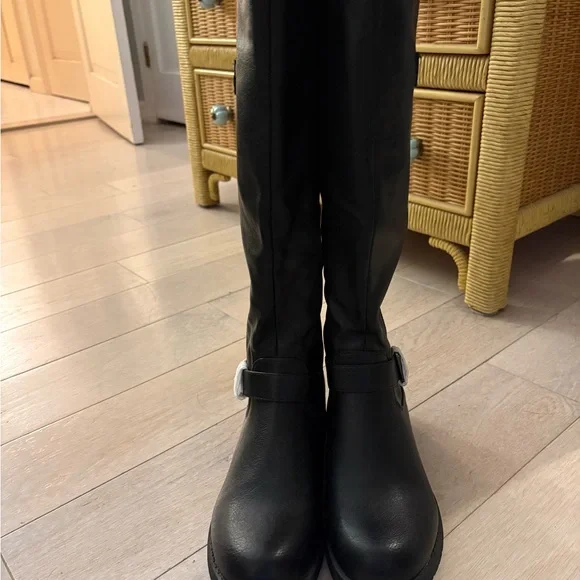Brand new black knee high boots - Picture 2 of 5